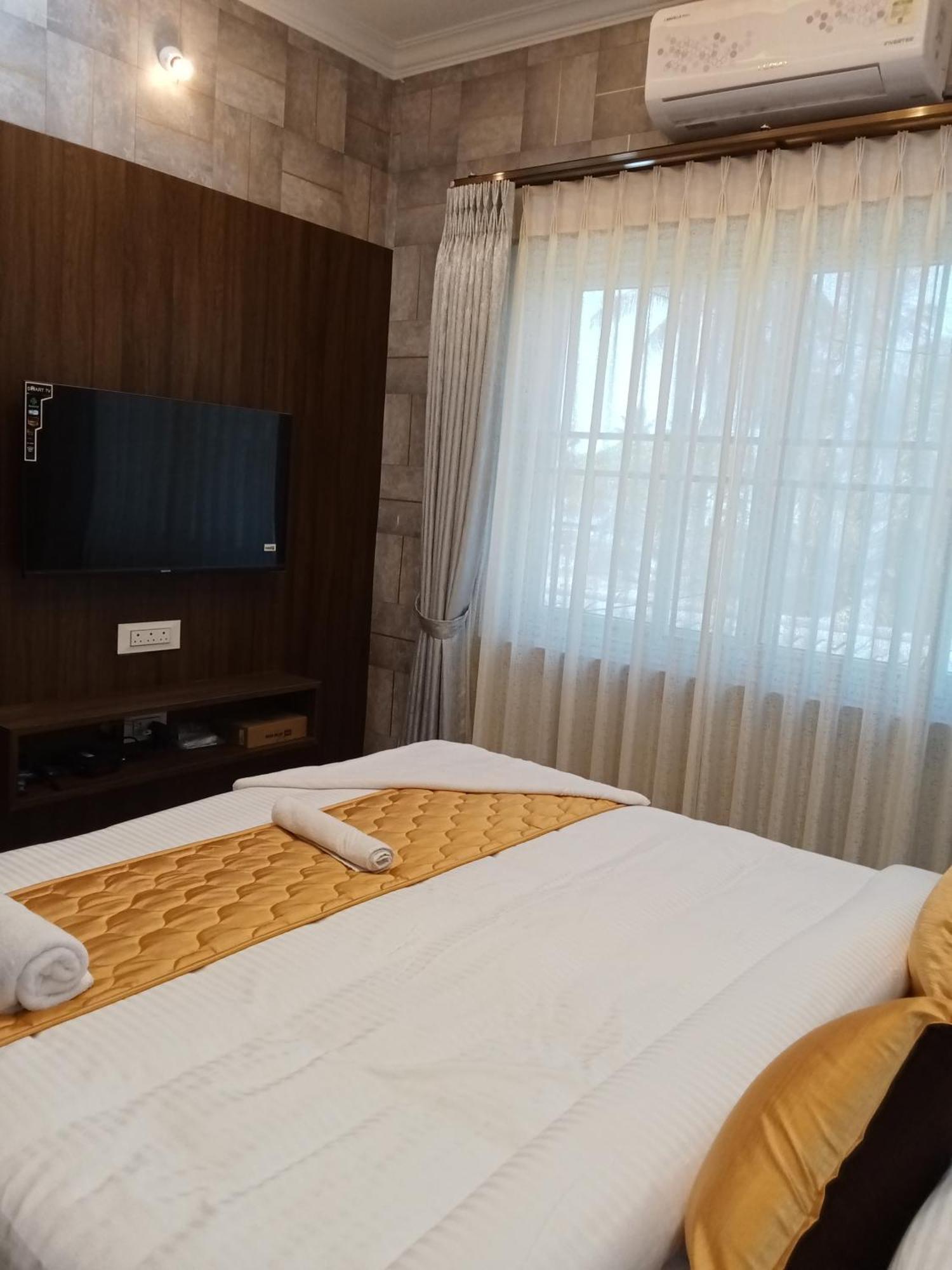 Golden Residency 호텔 Kushālnagar 외부 사진